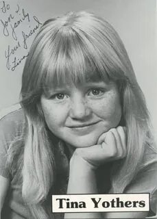 Tina Yothers Autographed Photo - Sitcoms Online Photo Galler