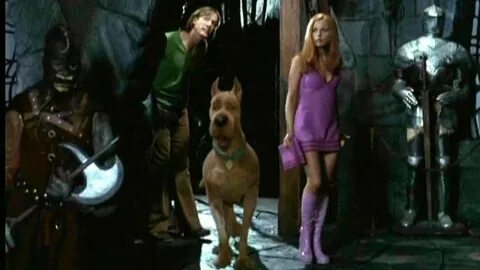 The purple boots of Daphne (Sarah Michelle Gellar) in Scooby