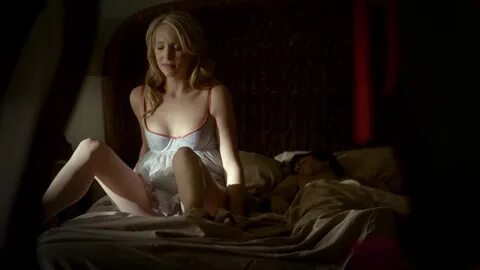 ausCAPS: Ian Somerhalder shirtless in The Vampire Diaries 1-