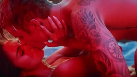 Justin Bieber "What Do You Mean" Offical Music Video Released Dur...