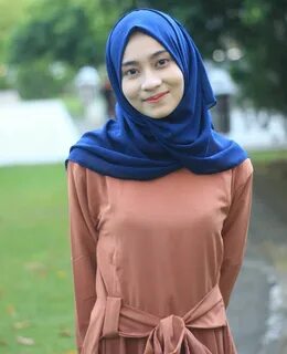 Koleksi 99++ Hijabers cantik Lokal (Ririn Putri Anjani) - Re