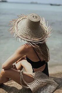 Pin de Amy Harmeier en Summer* Fotos playa mujer, Poses de f