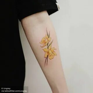 Narcissus Birth flower tattoos, Narcissus flower tattoos, Da