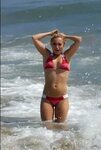 Hayden Panettiere see through top and bikini photos. Asus Te