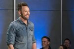The Joel McHale Show''s Topical Potential Is Undermined by S