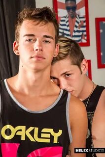 Luke & Troy - GayBoysTube