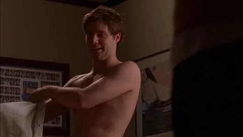 ausCAPS: Jake McDorman shirtless in Greek 2-15 "Evasive Acti