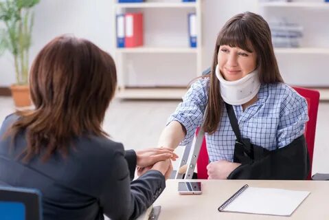 5 Benefits of Hiring an Injury Attorney After a Salon Injury