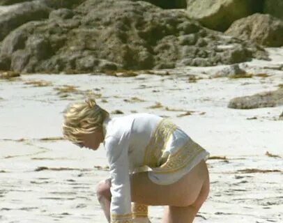 Uma Thurman Beautiful Girls Nude.