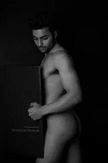 Shirtless Bollywood Men: Artistic Naked Indian Male Model Sh