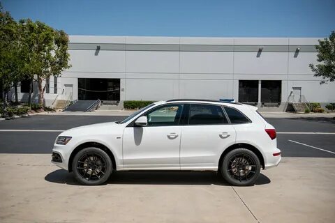 4: Audi Q5 Off Road Wheels