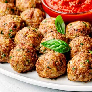 Melt-In-Your-Mouth Ground Beef Italian Meatballs (Soft and J