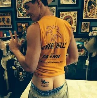 76ers fan gets 2015 NBA champs ass tattoo