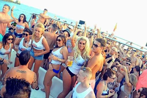 Sunset Booze Cruise Magaluf 2022 - Book Now Boat Party Ticke