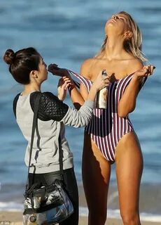 Kristina Mendonc flaunts her figure for sizzling swimwear ph
