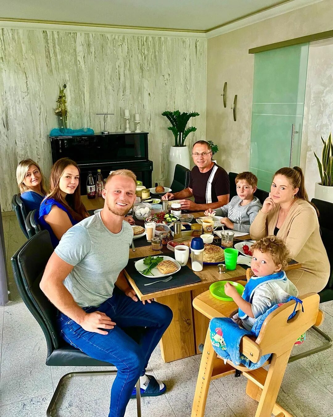 Dominic Fabian Wolf в Instagram: "*PRIMERO LA FAMILIA! ❤ La verdad que...