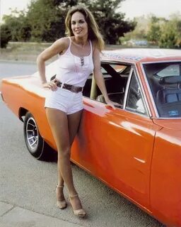 CATHERINE BACH AS "DAISY DUKE" IN 'THE DUKES OF HAZZARD' 8X1