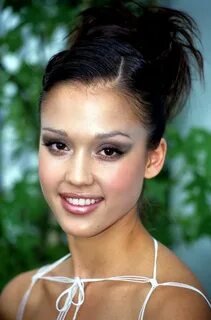 How atypical would Jessica Alba look in Spain?