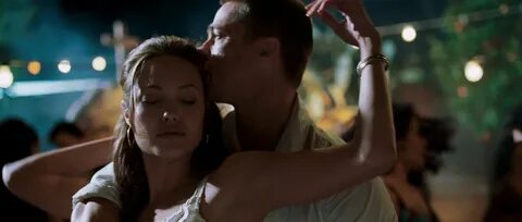 Mr. & Mrs. Smith - Dance Scene (Mondo Bongo) HD - YouTube