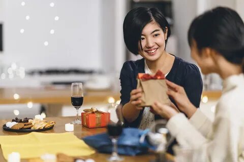 What is the good present for japanese women