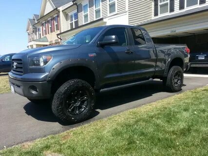 Toyota Tundra Wheels Black Mamba M1 18x9.0, ET +35, tire siz