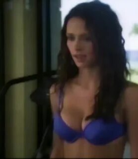 Jennifer Love Hewitt deleted scene in Heartbreakers.