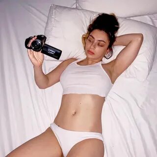 Charli XCX Nude Photo and Video Collection - Fappenist