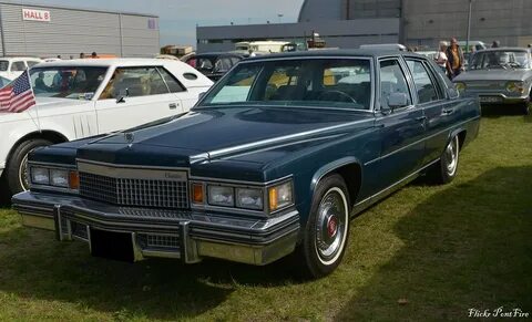 1979 Cadillac Fleetwood Brougham Auto Moto Rétro Rouen 201. 