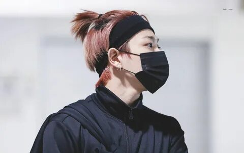 Pin by WonderChoice on Ateez Kim hongjoong, Vr goggle, Rappe