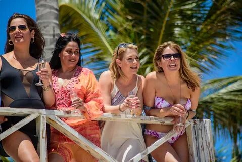 Melissa Joan Hart's 40th Birthday Pictures in Punta Cana POP