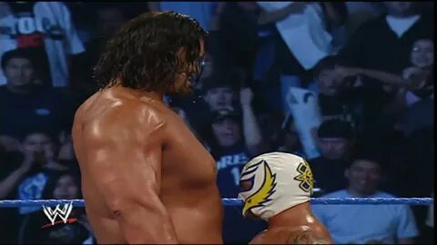 Rey Mysterio Vs The Great Khali WWE Smackdown - YouTube