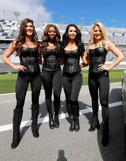 Dave Moody (@DGodfatherMoody) Twitter Grid girls, Monster en