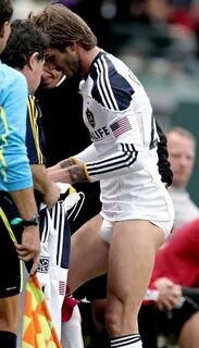 thealbamale: David Beckham Football Strip