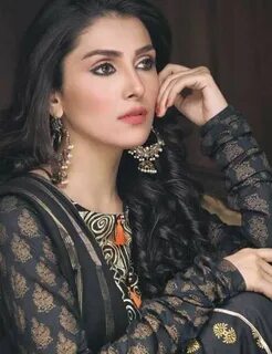 25 Most Beautiful Pakistani Women (Pictures) - 2022 Update A