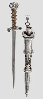 Brunswick Dagger Dated: 1583 The dagger has a hollow triangu