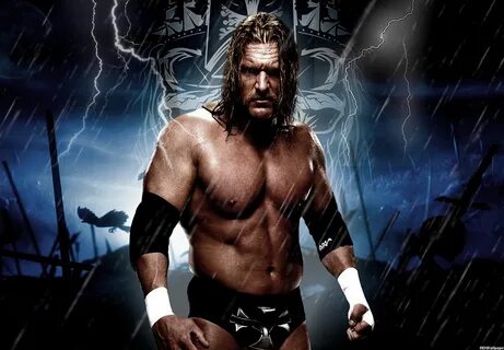 Звезда реслинга WWE Пол "Triple H" Левек подарил чемпионский