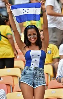 Les plus belles supportrices Coupe du monde, Football pour f