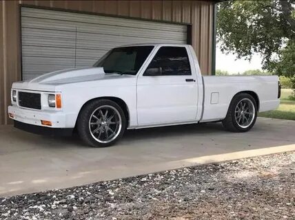 Don't like the cowl hood, but otherwise...Slick S-10! S10 tr