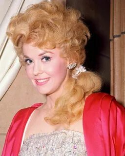 45 Beautiful Pics of Donna Douglas in the 1950s and '60s Vin