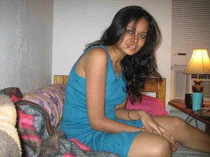 downblouse indian girlfriend mode shotted by bf Brees India