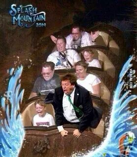 Mexico's coach spotted at splash mountain - 9GAG