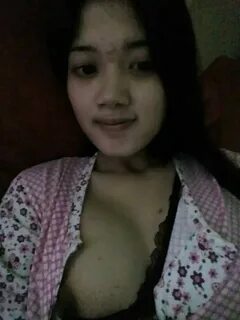 foto bokep abg igo manis sedang selfie pamer toket kecil ,gambar porno cewe...