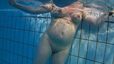 Voyeur Zona: Underwater voyeur in sauna pool 6