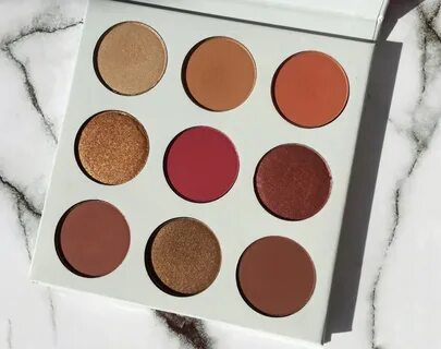 THE BURGUNDY KYSHADOW PALETTE - KYLIE JENNER