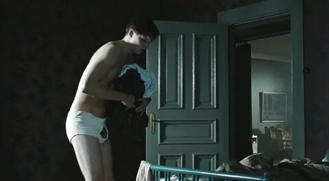 He's Got  it!  See All Of Bill Skarsgård's Nude Scenes