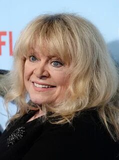 Sally Struthers Images - Lummire Online