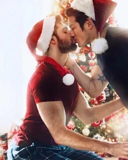 Holiday Kissing اباحي XXX-Gays.com