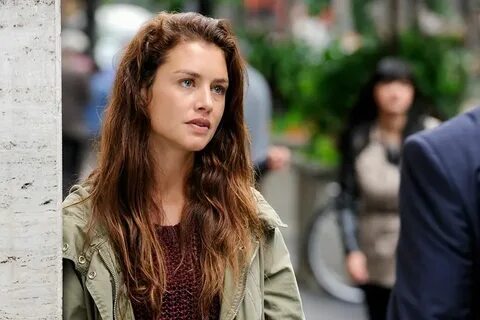 Hannah Ware's auburn Face claims, Face, Greek tragedy