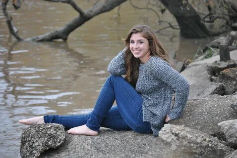 girls senior pictures kyle monceaux fall sitting water stone