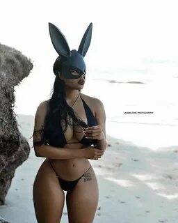 Bunny ebony